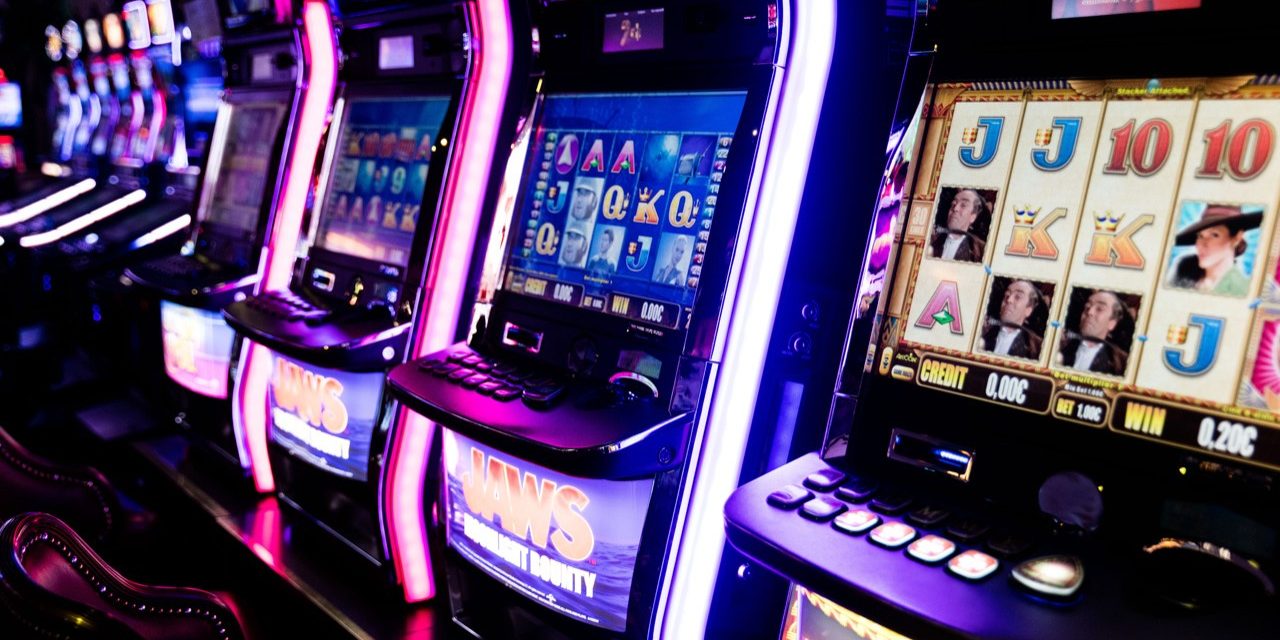 Can Online Slots Compare To A Casino Environment?